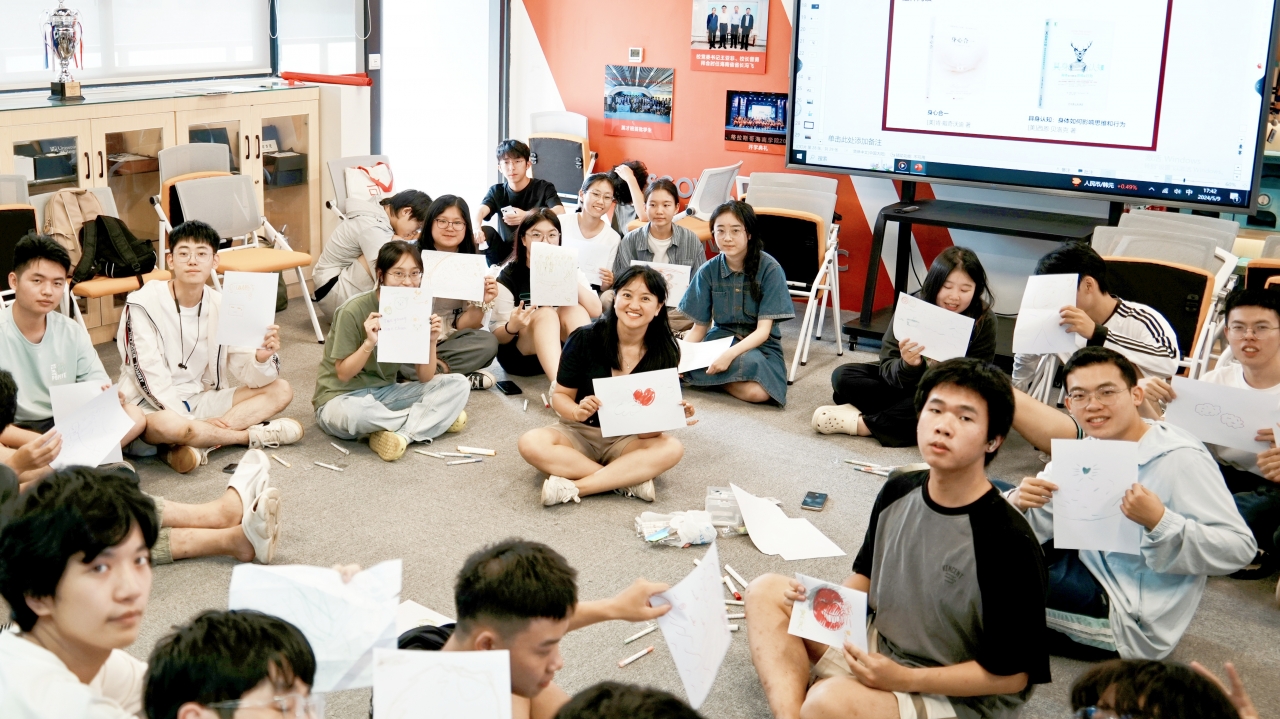 学院同步在海南校区开展“5·25”心理健康文化月活动，荣获校级特等奖_副本.jpg