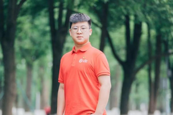 张世奇.jpg
