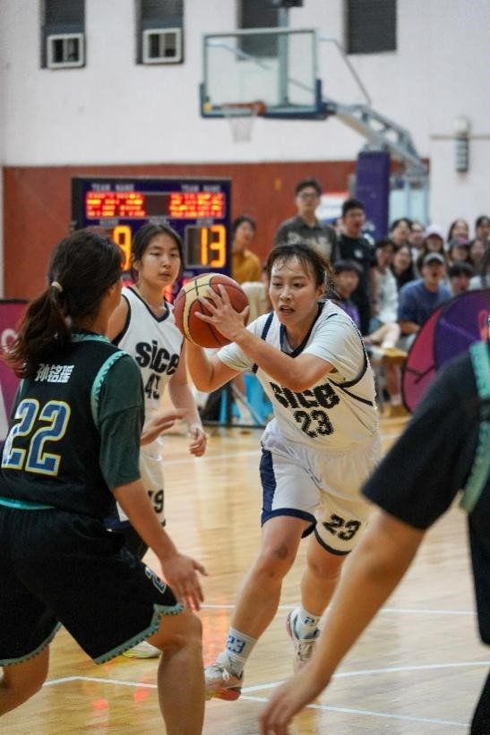 女篮1.jpg