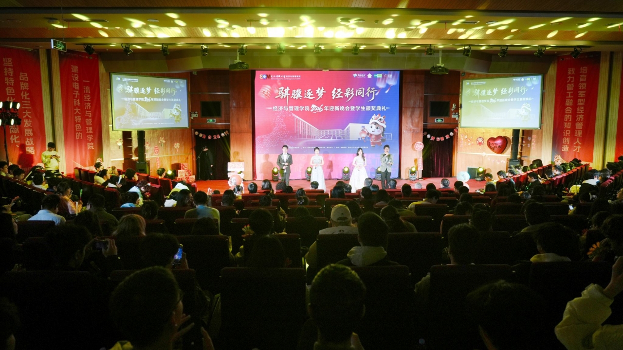 7933EF3C6AB4B0C5E420CD63FA5_2BD4074A_562