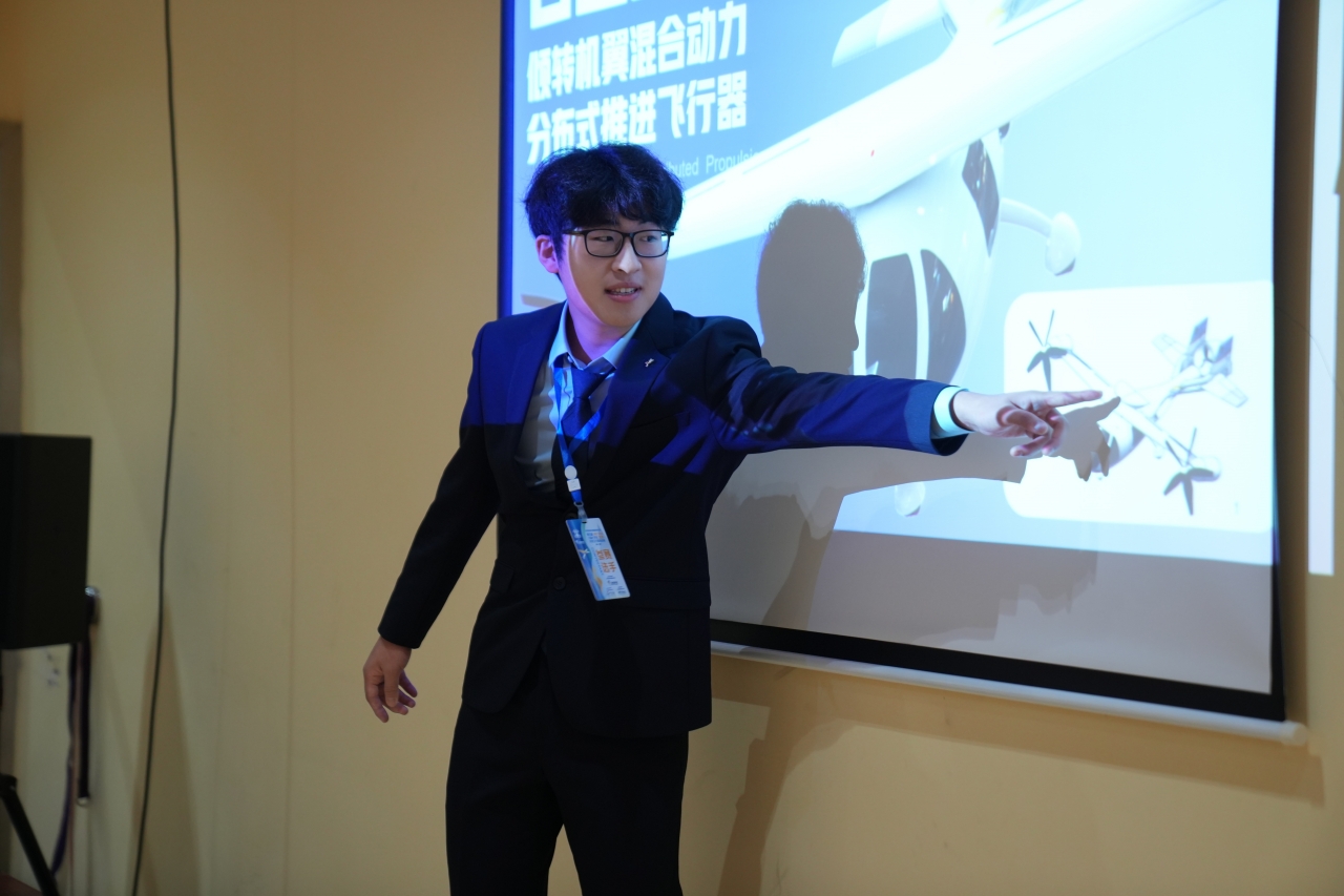 8934061e47d96bd5652f13b152e2121c_5f2a3.j