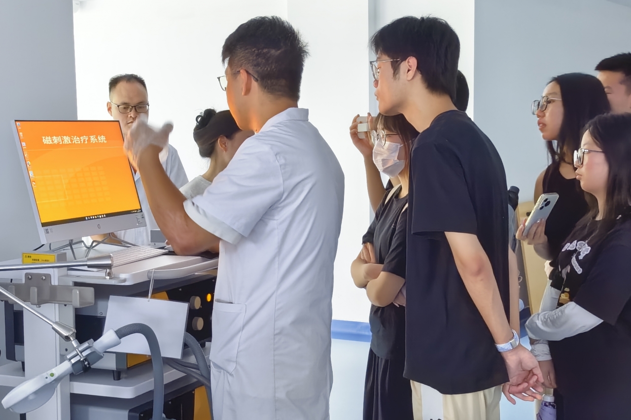 医院参观3.jpg