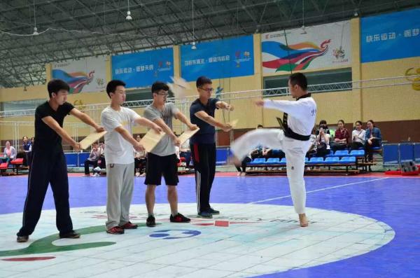 fc765bee8b8b87307bae7ddc422b5207.jpg